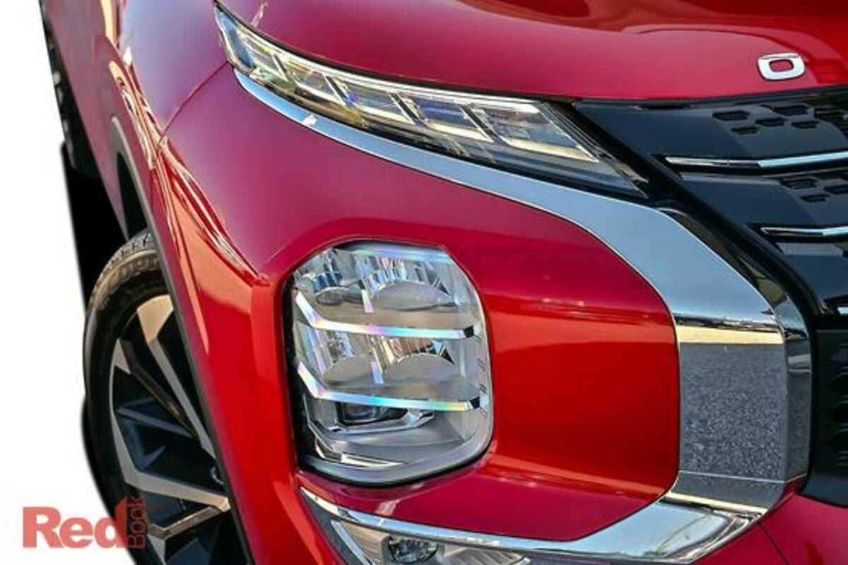 2023 Mitsubishi Outlander Exceed ZM