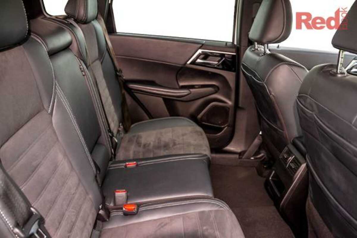 2023 Mitsubishi Outlander Aspire ZM