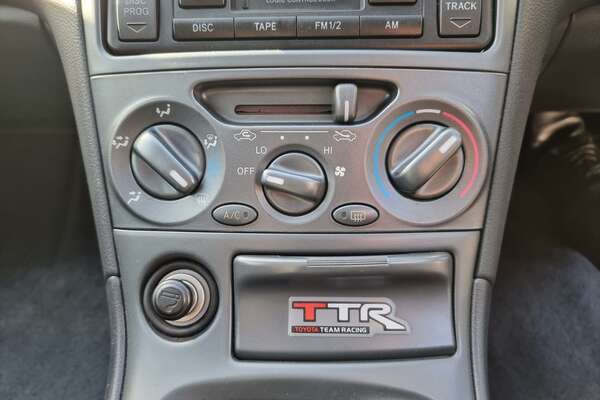 2004 Toyota Celica SX ZZT231R