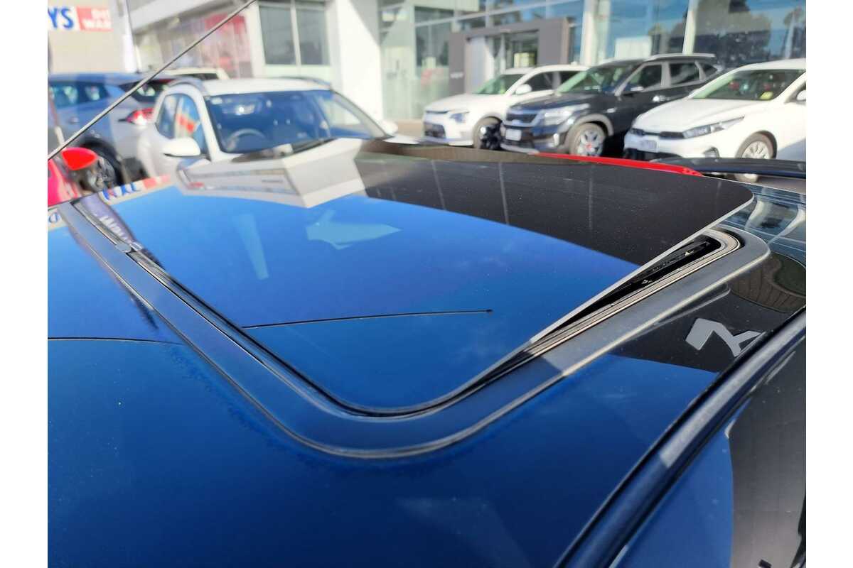 2004 Toyota Celica SX ZZT231R