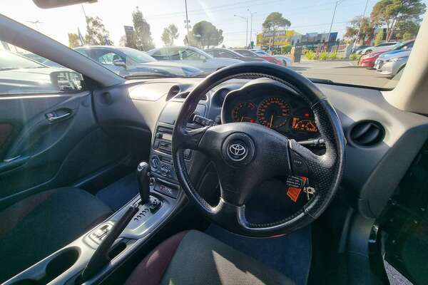 2004 Toyota Celica SX ZZT231R