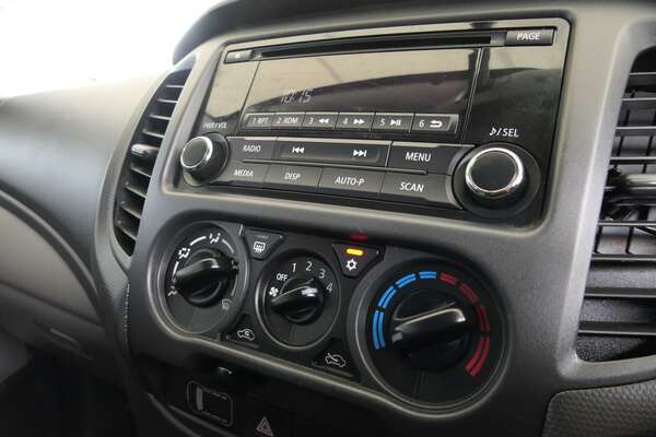 2015 Mitsubishi Triton GLX MQ