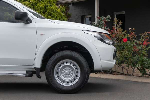 2015 Mitsubishi Triton GLX MQ