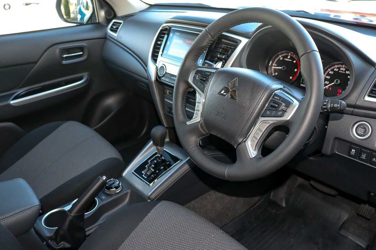 2023 Mitsubishi Triton GLS MR