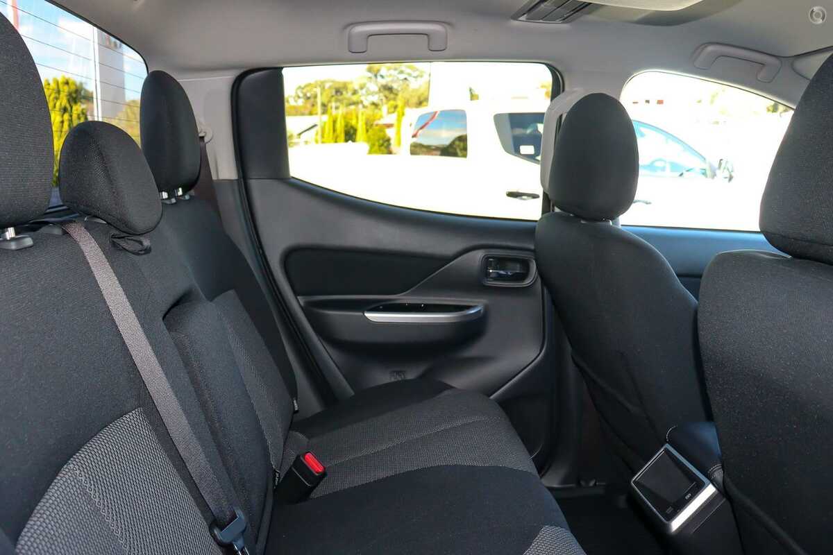 2023 Mitsubishi Triton GLS MR
