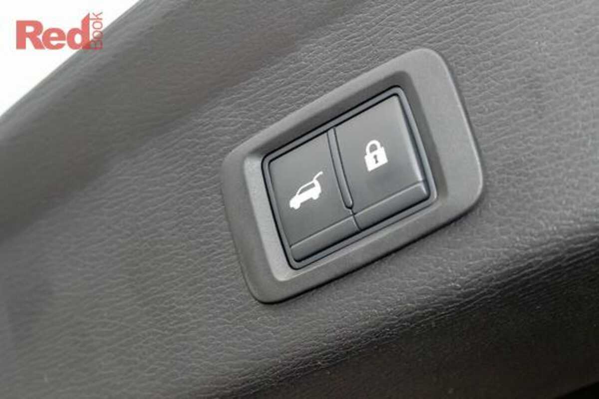 2023 Mitsubishi Outlander LS ZM