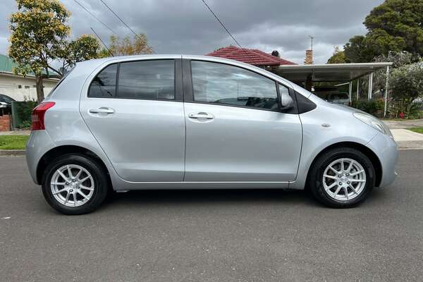 2007 Toyota Yaris YR NCP90R