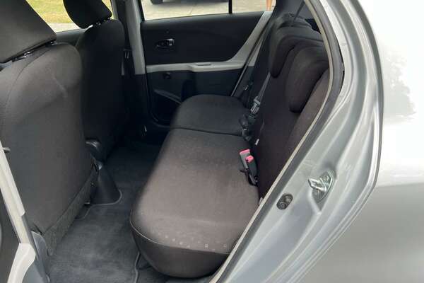 2007 Toyota Yaris YR NCP90R