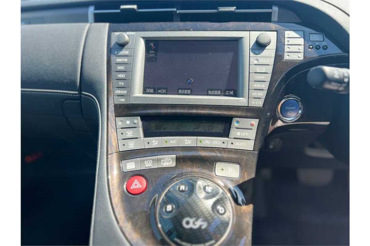 2013 Toyota PRIUS (PHEV) ZVW52