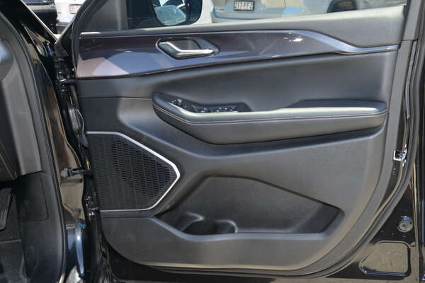 2022 Jeep Grand Cherokee Night Eagle WL