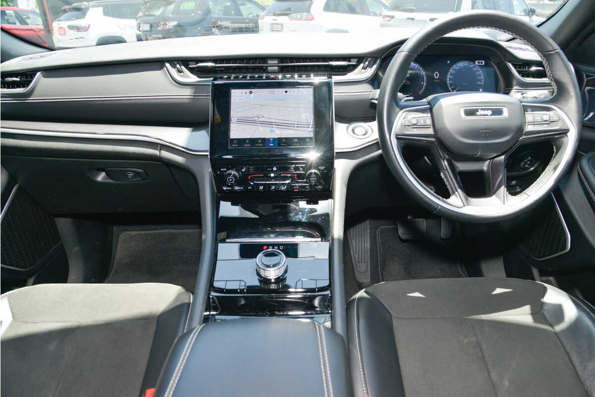 2022 Jeep Grand Cherokee Night Eagle WL