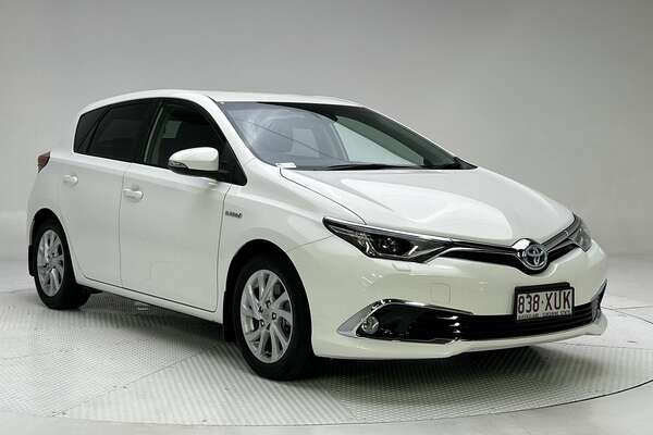 2017 Toyota Corolla Hybrid ZWE186R