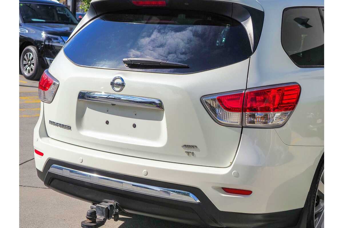2016 Nissan Pathfinder Ti R52