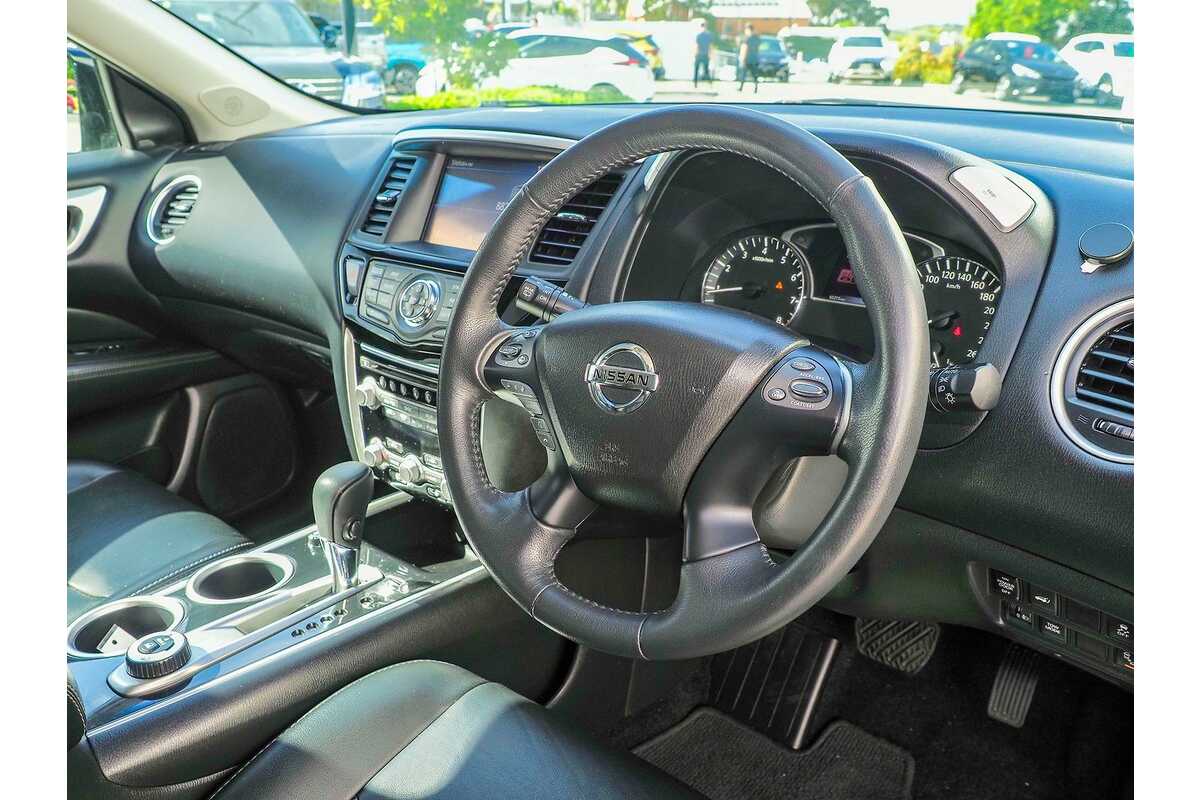 2016 Nissan Pathfinder Ti R52