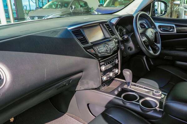2016 Nissan Pathfinder Ti R52