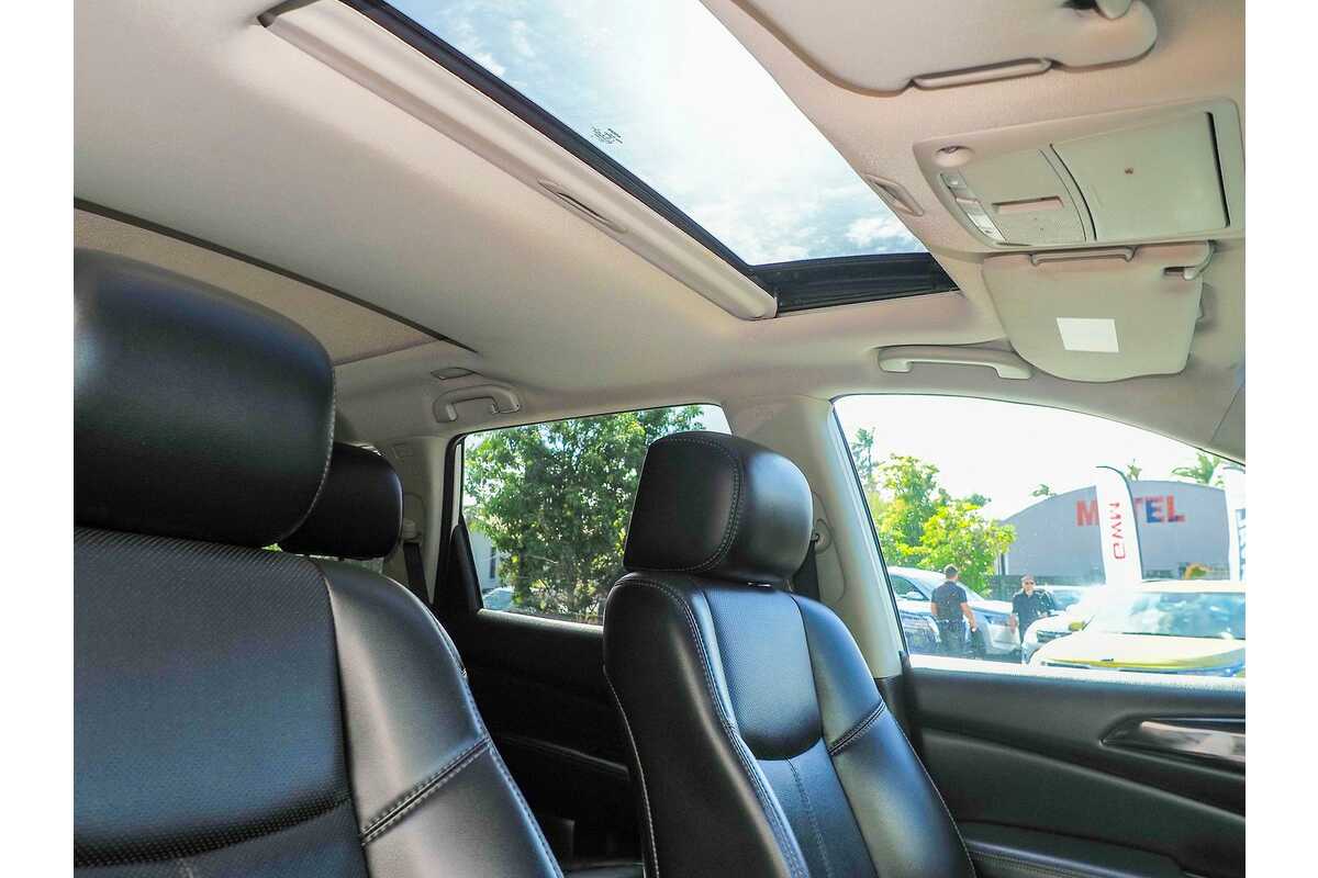 2016 Nissan Pathfinder Ti R52