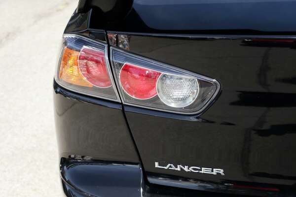 2016 Mitsubishi Lancer ES Sport CF