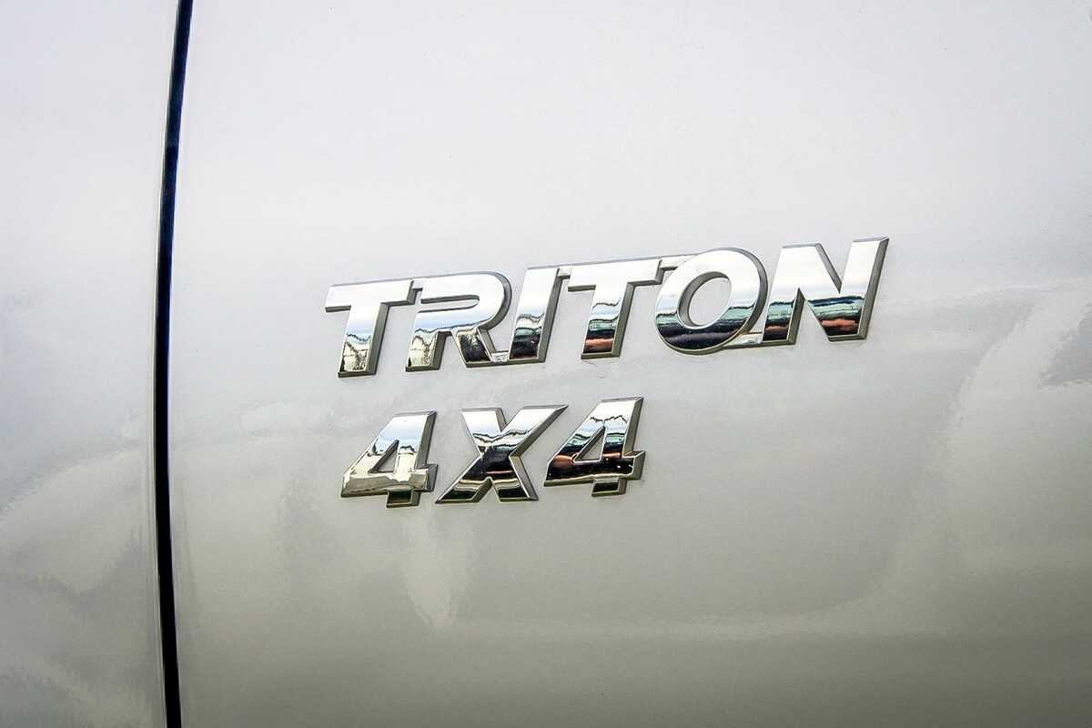2010 Mitsubishi Triton GLX-R MN 4X4