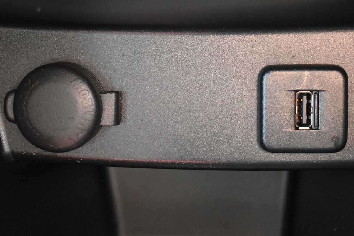 2013 Suzuki Swift GLX FZ