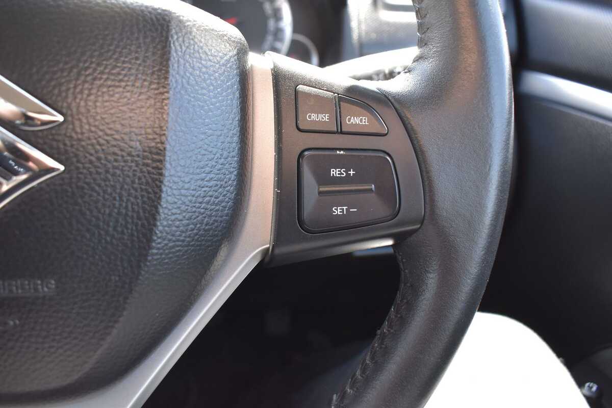 2013 Suzuki Swift GLX FZ