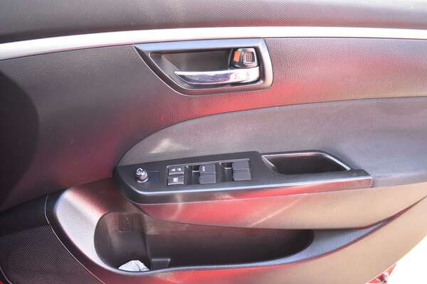 2013 Suzuki Swift GLX FZ