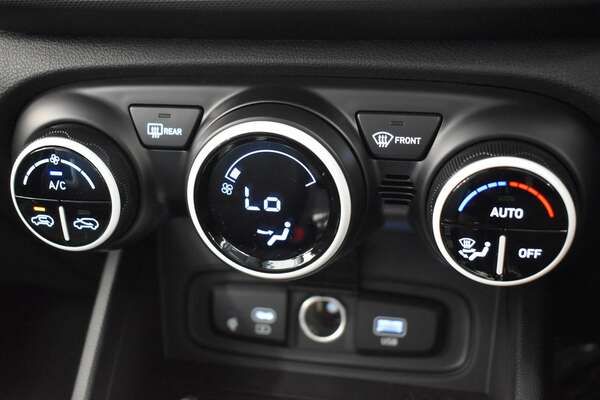 2023 Hyundai Venue Elite QX.V5