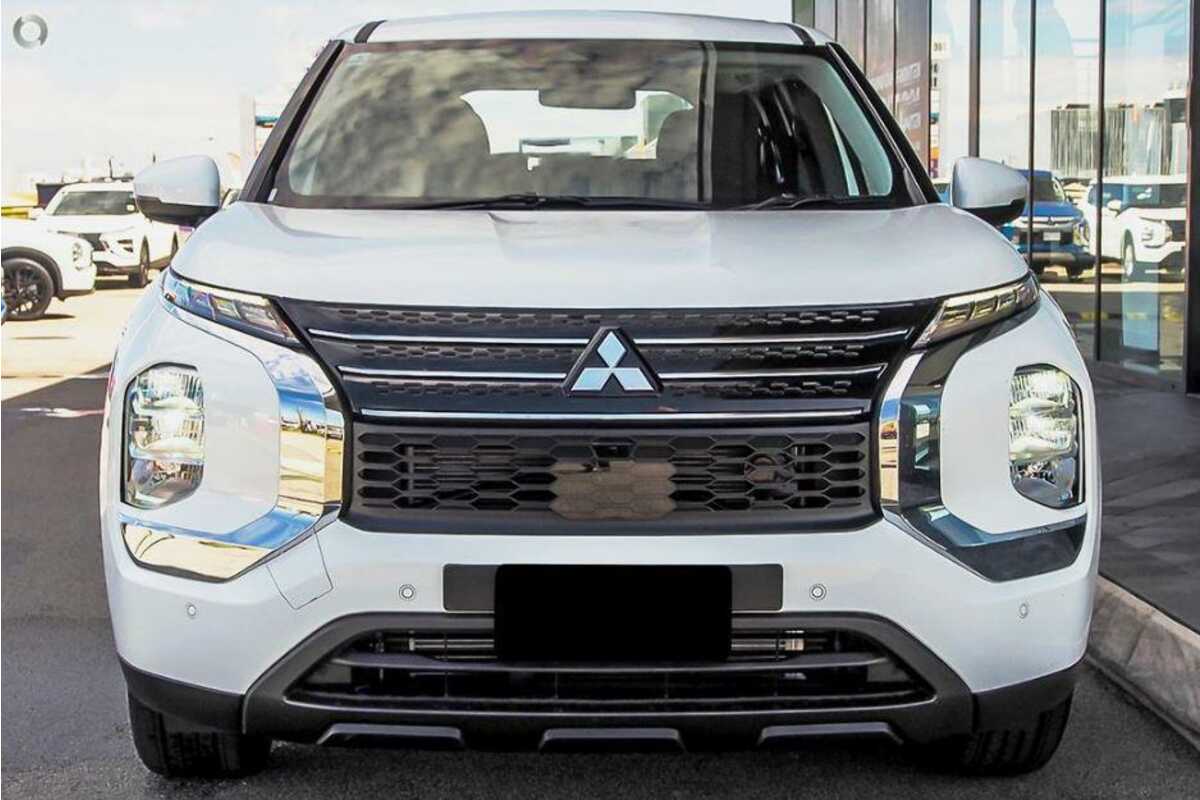 SOLD 2023 Mitsubishi Outlander PHEV ES in White | New SUV | Wynnum QLD