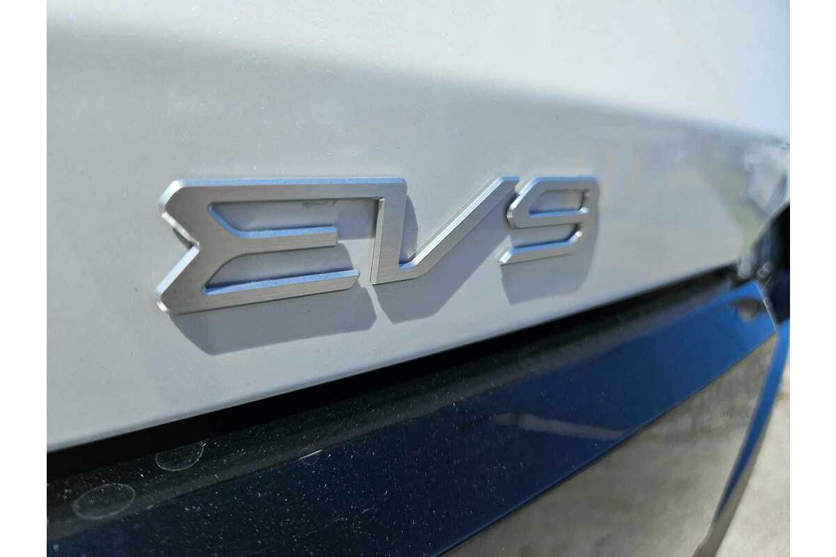 2023 Kia EV9 GT-Line MV