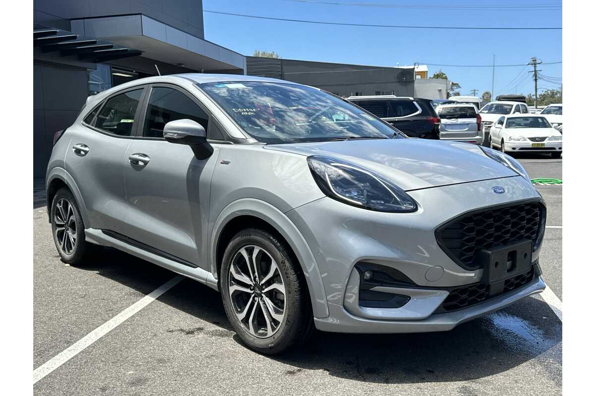SOLD 2022 Ford Puma ST Line in Solar Silver Used SUV Coffs Harbour NSW