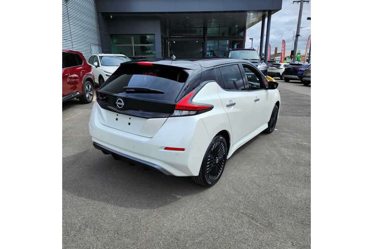 2023 Nissan LEAF e+ ZE1