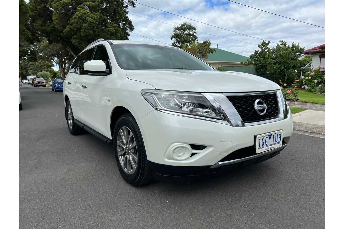 2015 Nissan Pathfinder ST R52