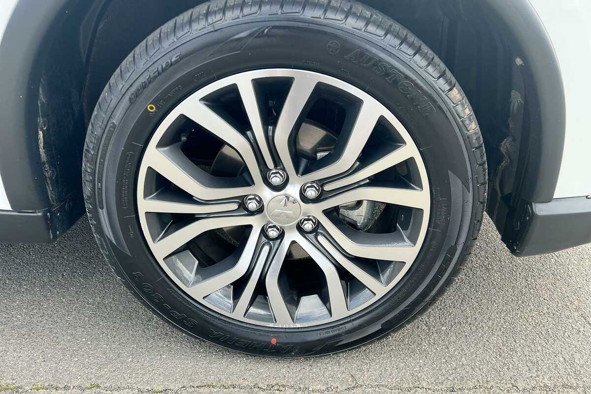 SOLD 2016 Mitsubishi Outlander LS Used SUV Wagga Wagga NSW