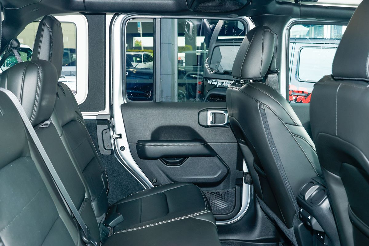 2022 Jeep Wrangler Unlimited Overland JL