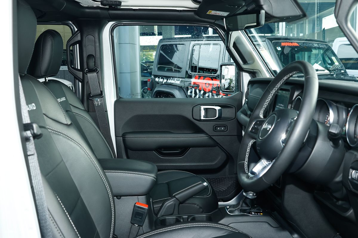 2022 Jeep Wrangler Unlimited Overland JL