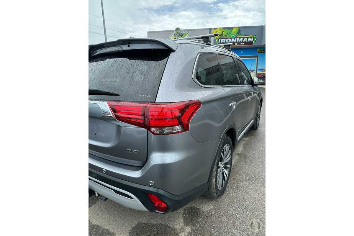 2019 Mitsubishi Outlander Exceed ZL