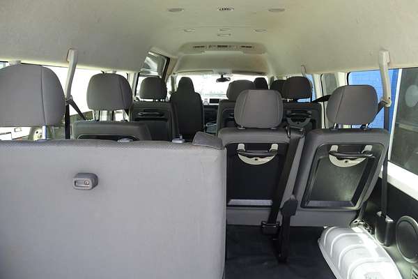 2017 Toyota Hiace Commuter KDH223R