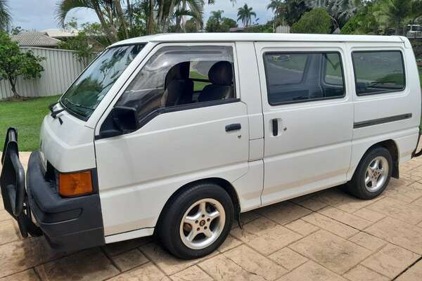 1998 Mitsubishi Express  SJ