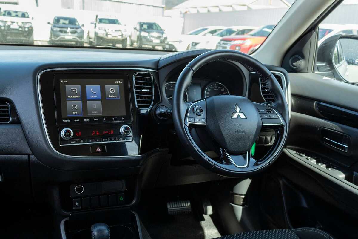 SOLD 2019 Mitsubishi Outlander ES Used SUV Hobart TAS