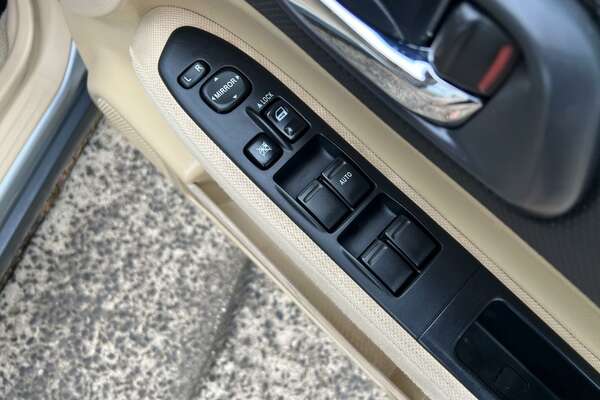 2006 Subaru Forester X 79V