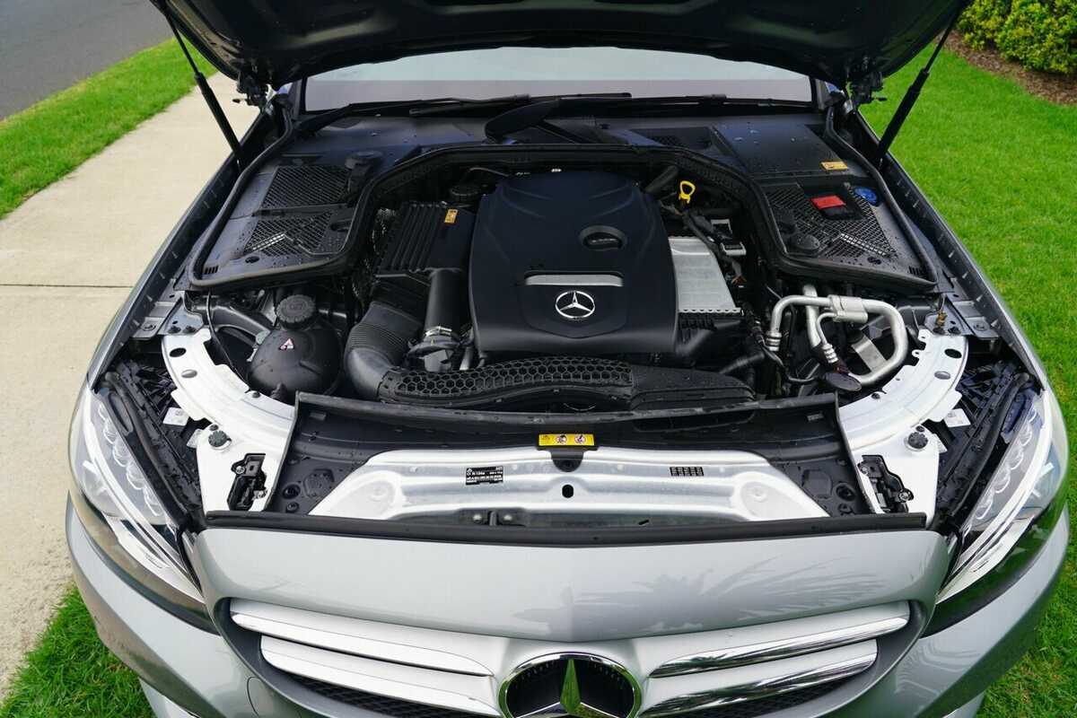 2015 Mercedes-Benz C200 205
