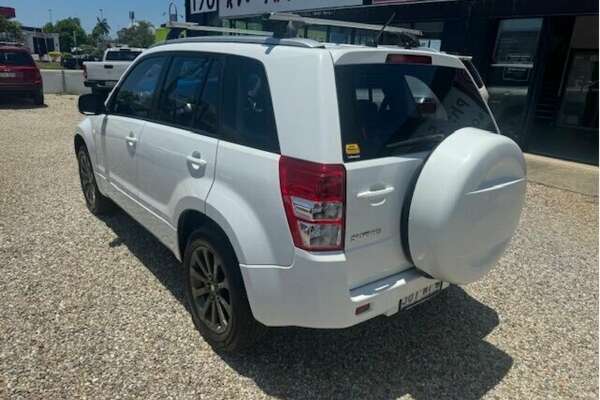 2015 Suzuki Vitara GLX (4WD) LY