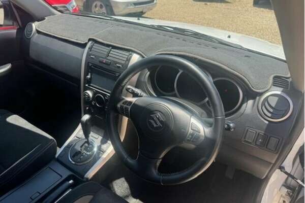 2015 Suzuki Vitara GLX (4WD) LY
