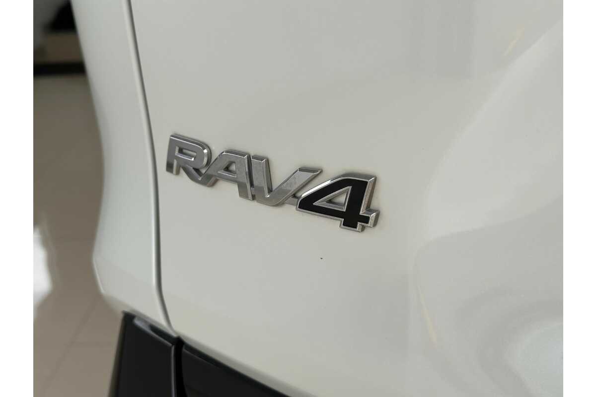 2022 Toyota RAV4 XSE AXAH52R