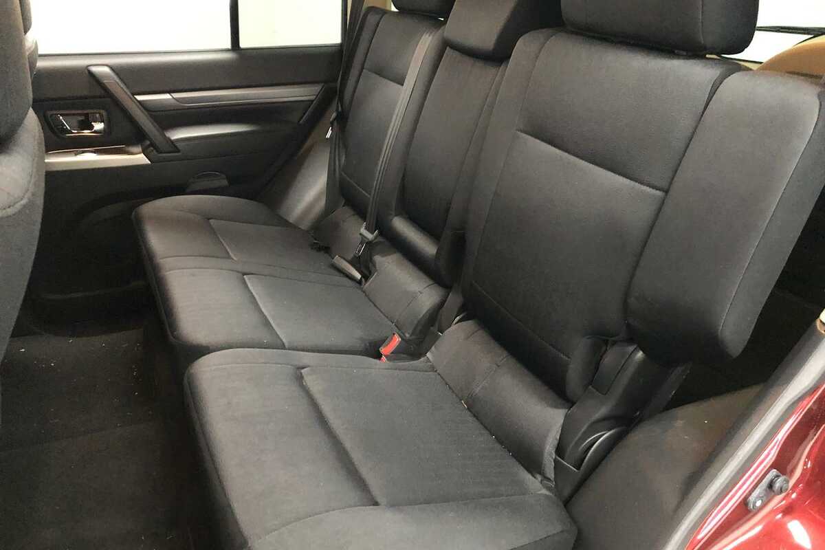 2019 Mitsubishi Pajero GLX NX