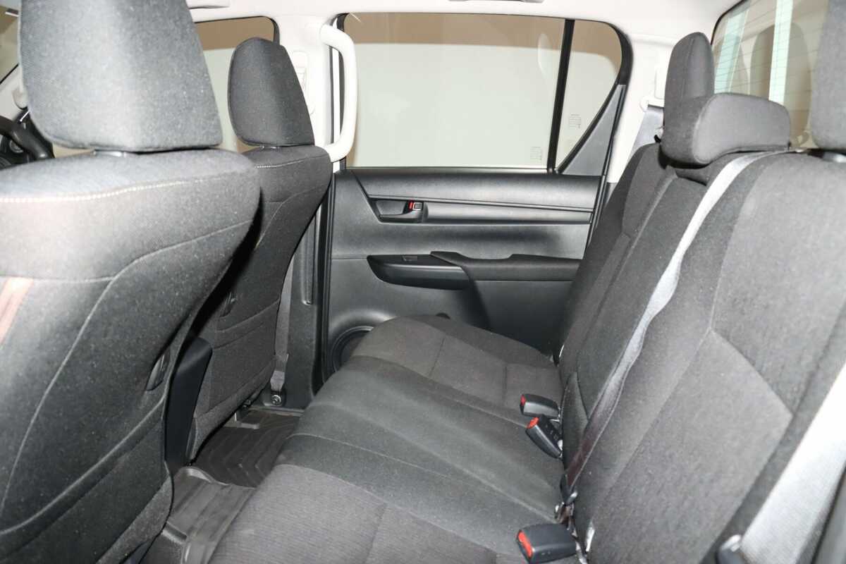 2020 Toyota Hilux SR Double Cab GUN126R 4X4