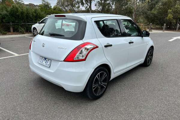 2011 Suzuki Swift GA FZ