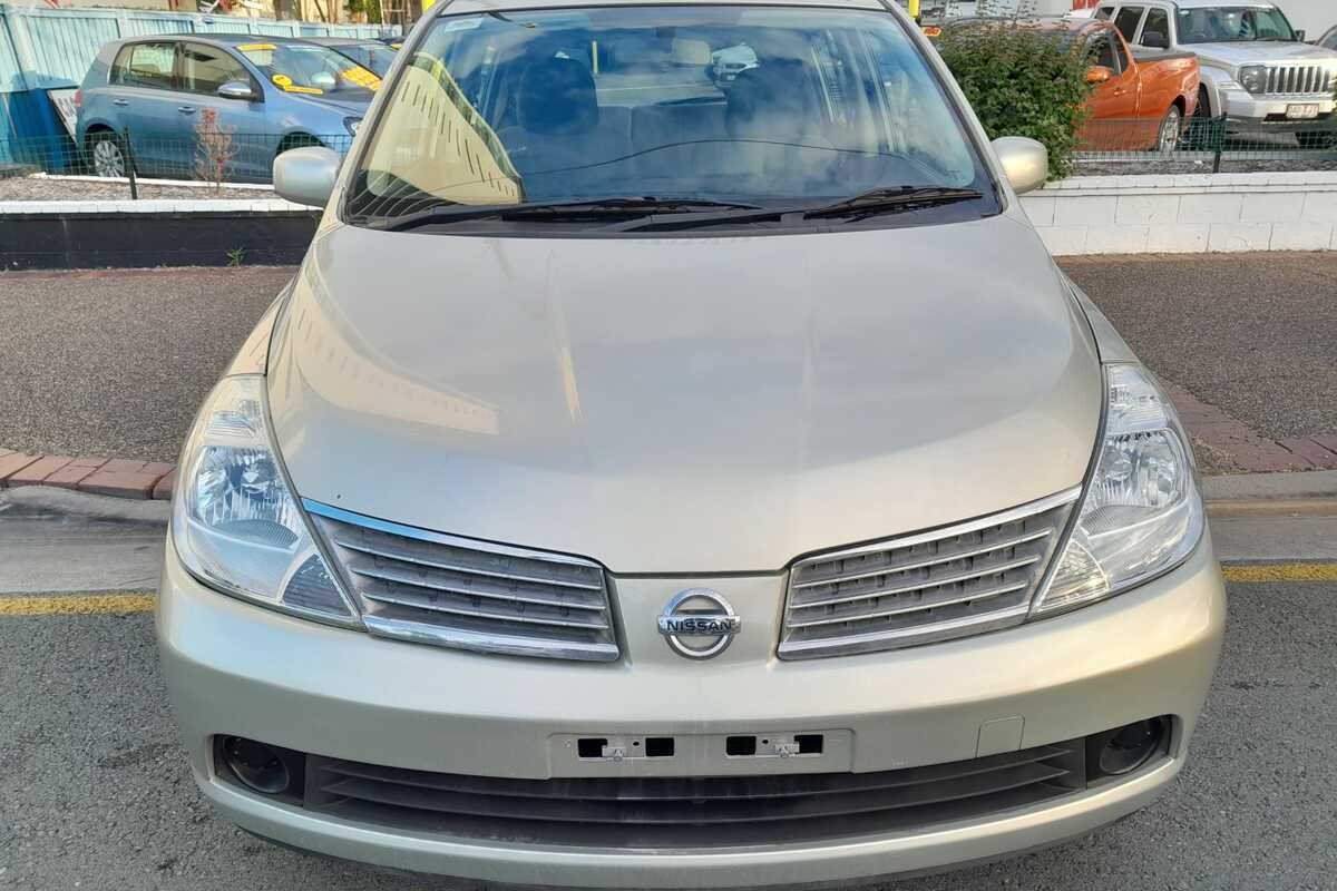 2007 Nissan Tiida ST C11