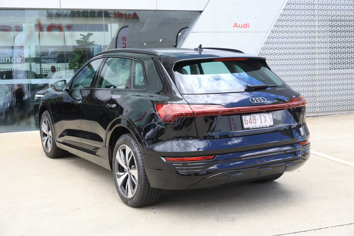 2023 Audi Q8 55 GE