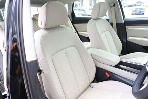 2023 Audi Q8 55 GE