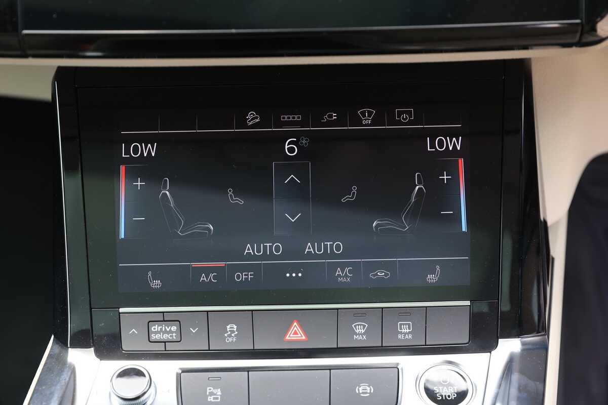 2023 Audi Q8 55 GE